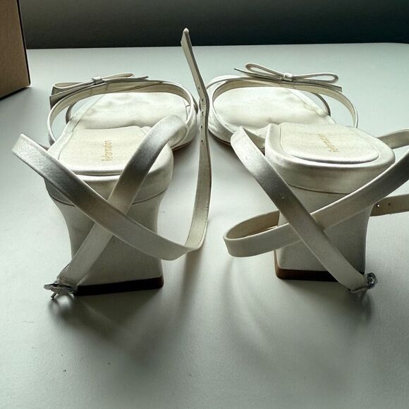 Used Reformation Esther Block Heeled Sandal, Ivory Satin, US women’s size: 8.5 - Picture 6 of 13